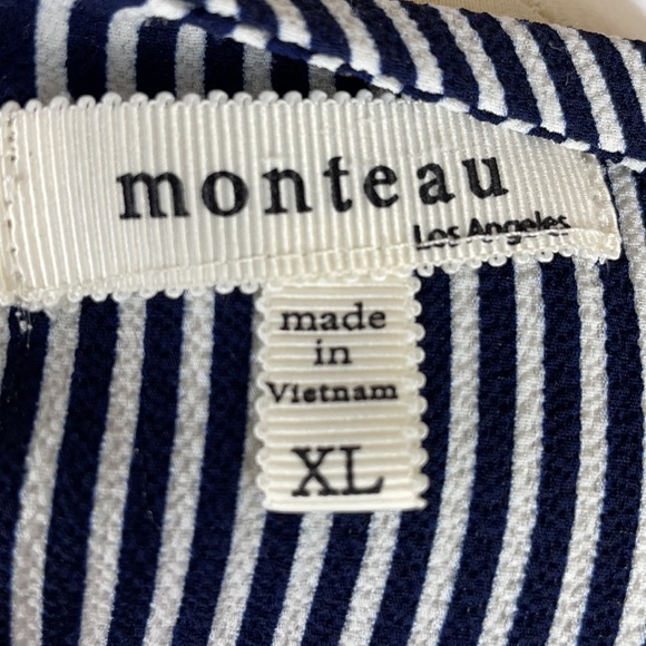 Monteau Sleeveless Blouse with Center Pleat and Keyhole in Back - Size XL - Picture 8 of 10